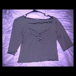 Black and white mod arm crop top